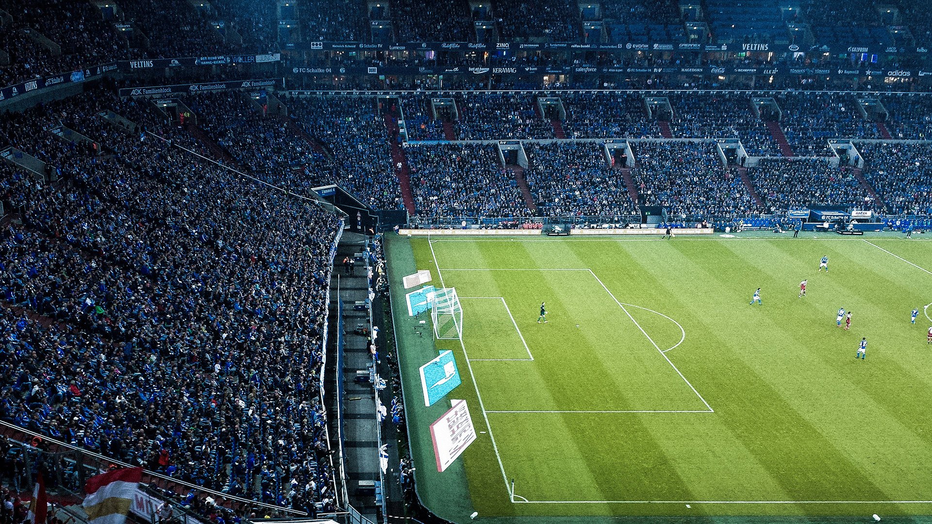 《PUBG Mobile》线上圈层激战，世界最强队伍比拼！，pubg各城攻略